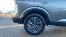 Nissan Qashqai 1.3 DiG-T MH Acenta Premium 5dr Petrol Hatchback